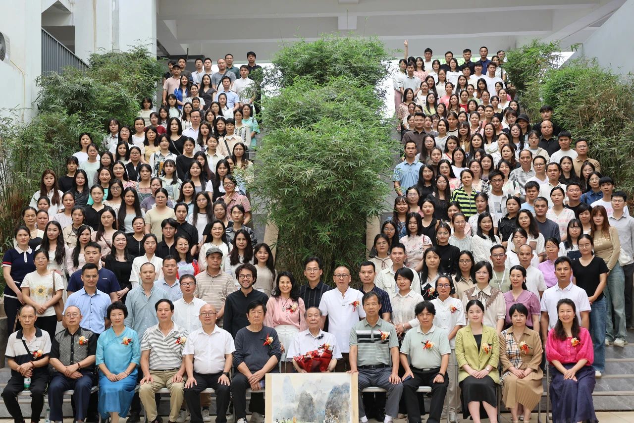 桂平市中小学美术教师水彩画专题培训活动暨大藤峡水彩画社成立仪式在我校顺利举行 丨 乐竞平台（中国）科技公司